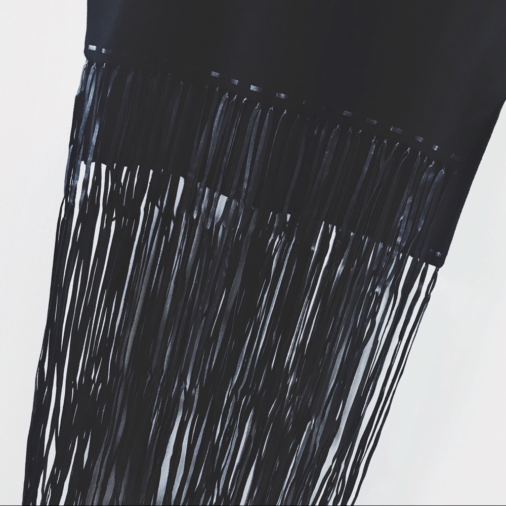 Romeo & Juliet Couture Fringe Cropped Tank NWT - Picture 6 of 8